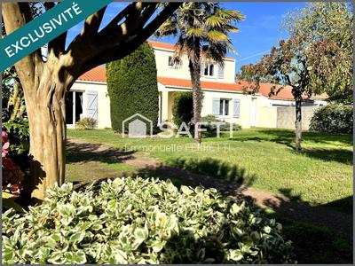 Maison - 143 m² - 6 pièces