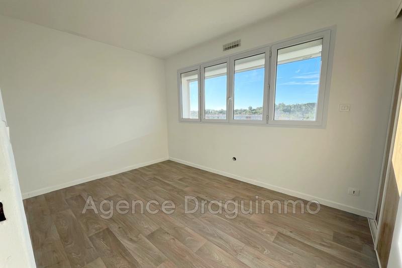 Appartement - 90 m² - 5 pièces