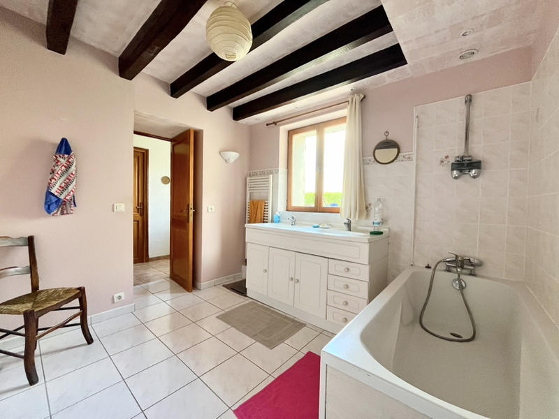 Maison - 144 m² - 5 pièces