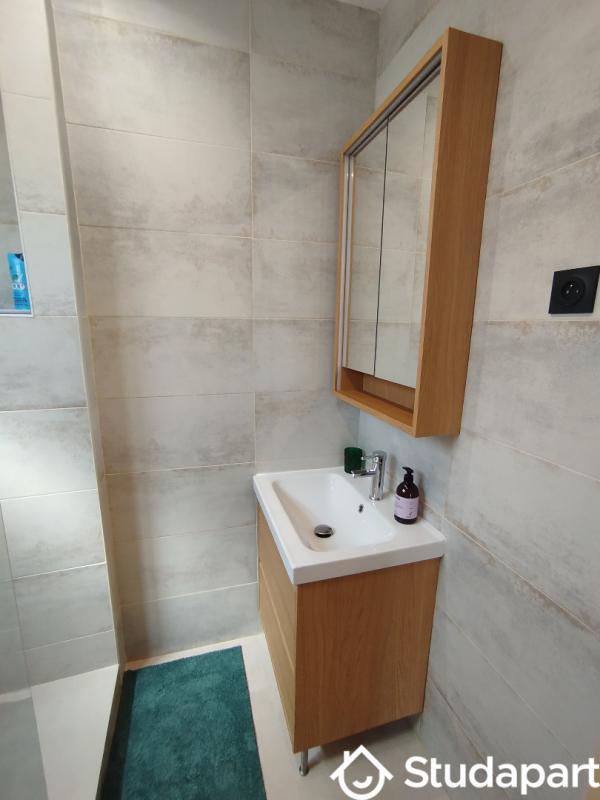 Chambre - 11 m² - 1 pièce