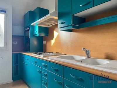 Appartement - 98 m² - 5 pièces