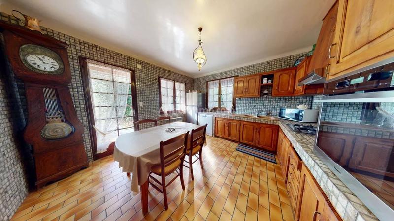 Maison - 146 m² - 6 pièces