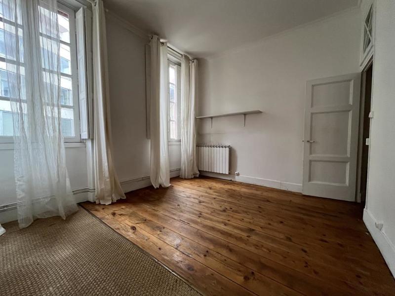 Appartement - 88 m² - 4 pièces