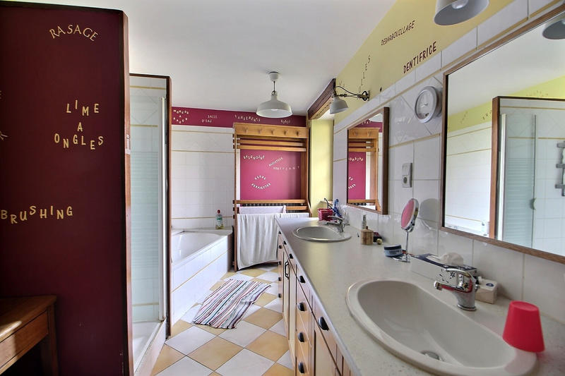 Longère - 215 m² - 9 pièces