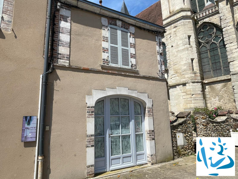 Maison - 130 m² - 2 pièces