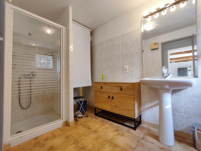 Mas - 77 m² - 5 pièces