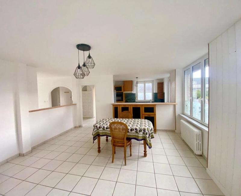Maison - 105 m² - 5 pièces