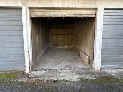 Garage - 12 m²