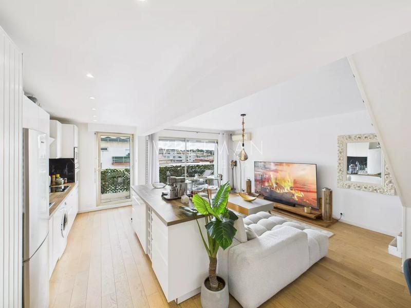 Appartement - 80 m² - 4 pièces