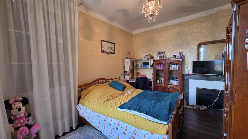 Propriété - 204 m² - 10 pièces