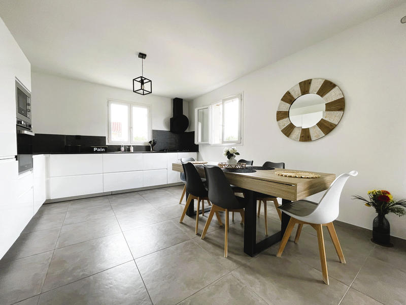 Villa - 107 m² - 5 pièces