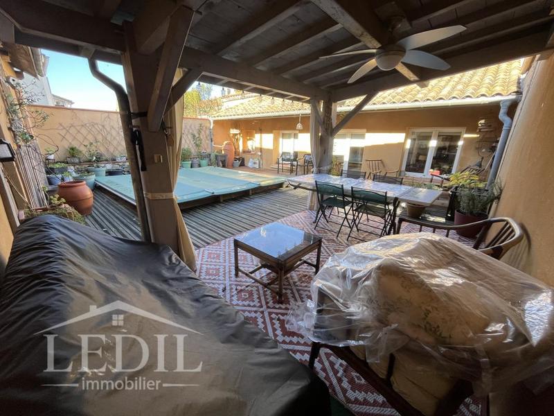 Maison de ville - 201 m² - 5 pièces