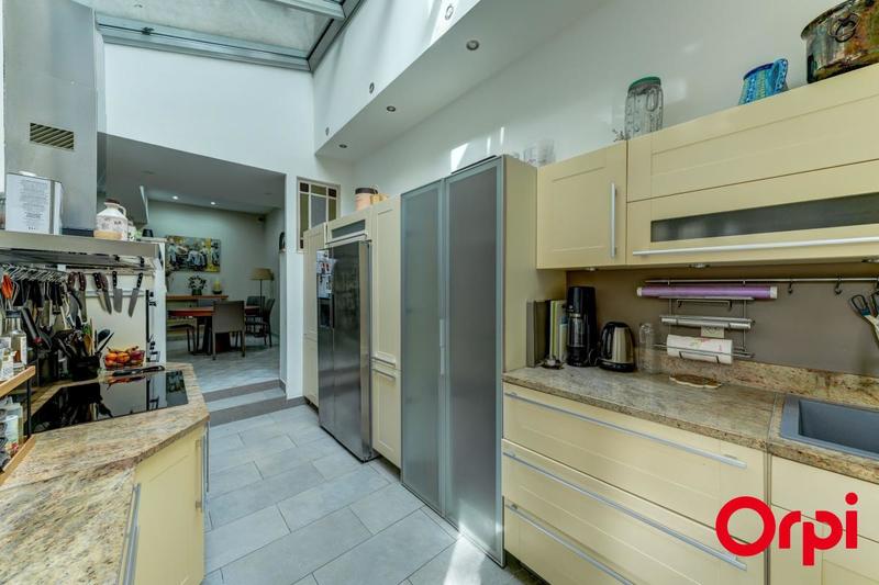 Villa - 235 m² - 7 pièces