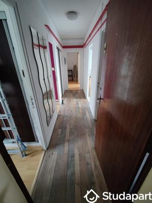 Chambre - 11 m² - 1 pièce