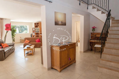 Maison - 267 m² - 10 pièces