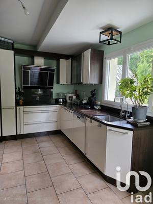 Maison - 180 m² - 6 pièces