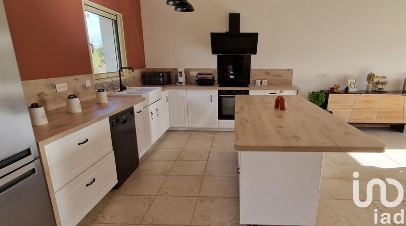 Maison - 202 m² - 6 pièces