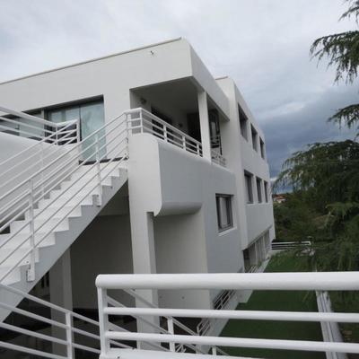 Villa - 265 m² - 9 pièces