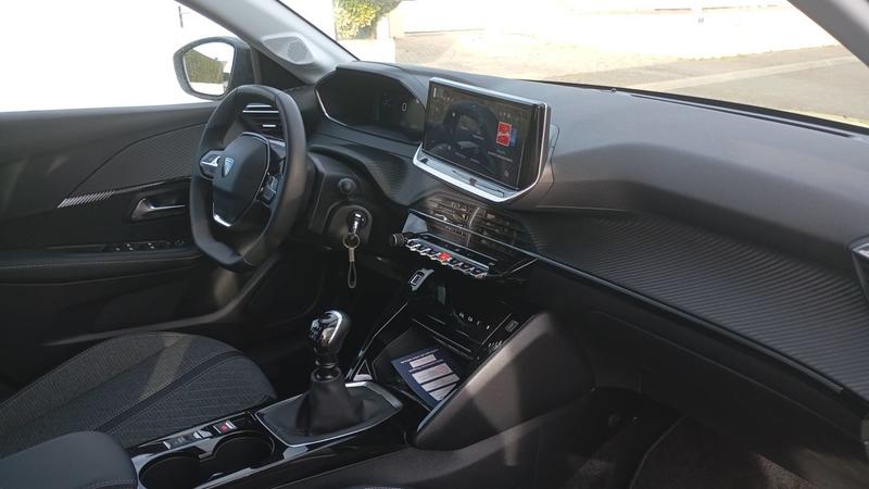 Peugeot 208 1.2 PureTech 100 Allure - Entretien constructeur