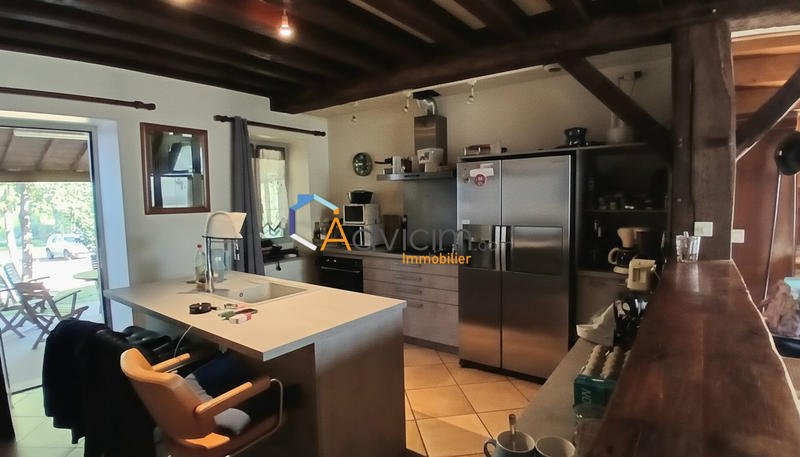 Maison - 239 m² - 7 pièces