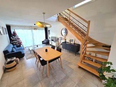 Maison contemporaine - 113 m² - 6 pièces