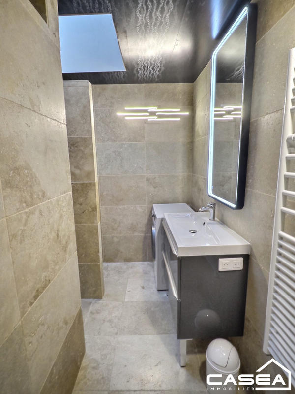 Maison traditionnelle - 83 m² - 4 pièces