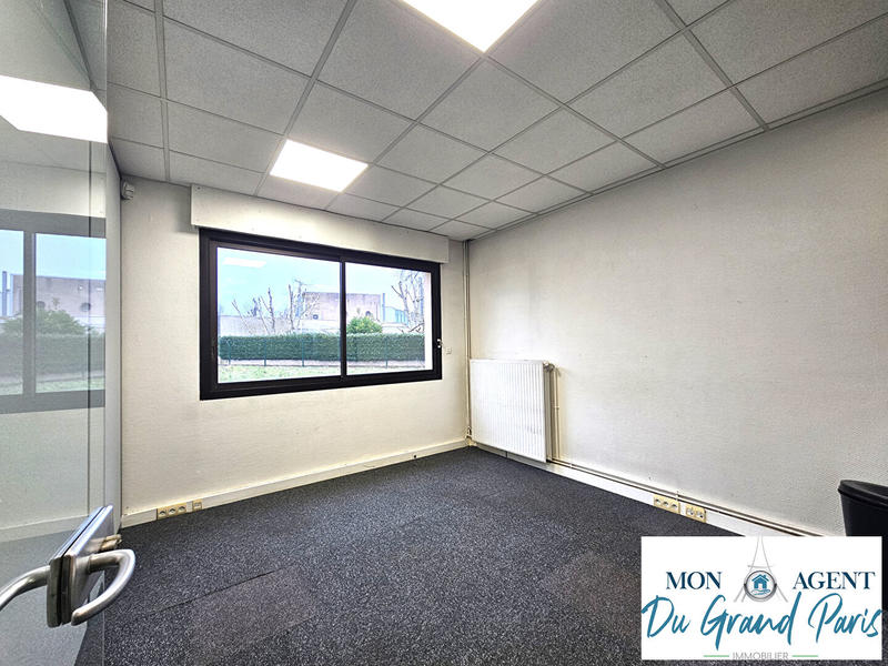 Bureau - 186 m² - 8 pièces