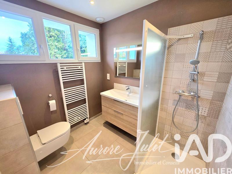 Maison - 199 m² - 6 pièces