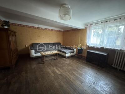 Maison - 230 m² - 11 pièces