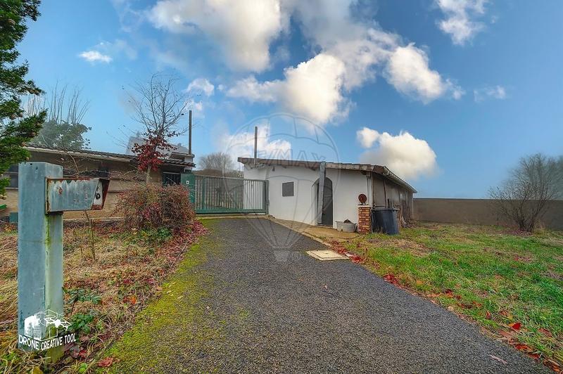 Maison - 275 m² - 8 pièces