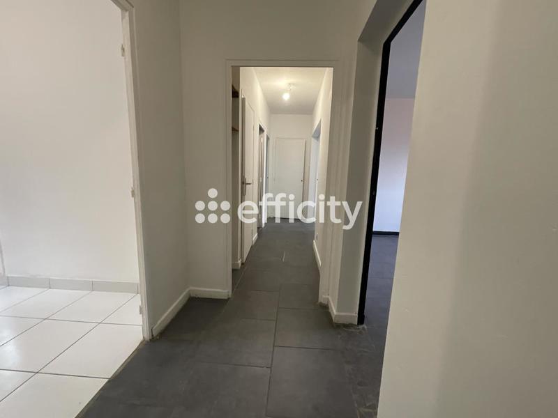 Appartement - 64 m² - 4 pièces