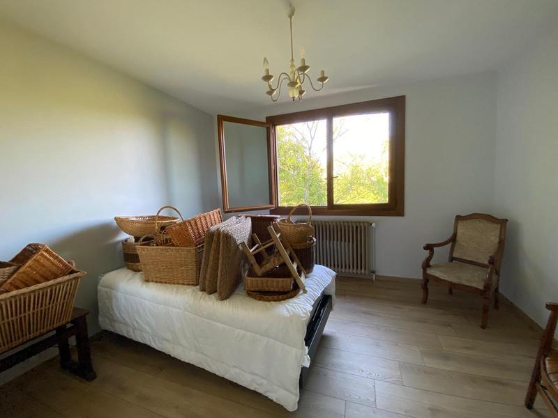 Maison - 180 m² - 7 pièces