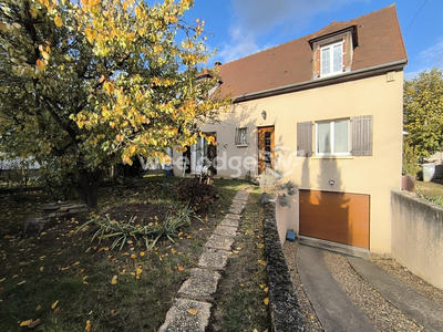 Maison traditionnelle - 130 m² - 6 pièces
