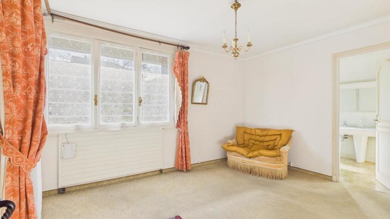 Villa - 238 m² - 9 pièces