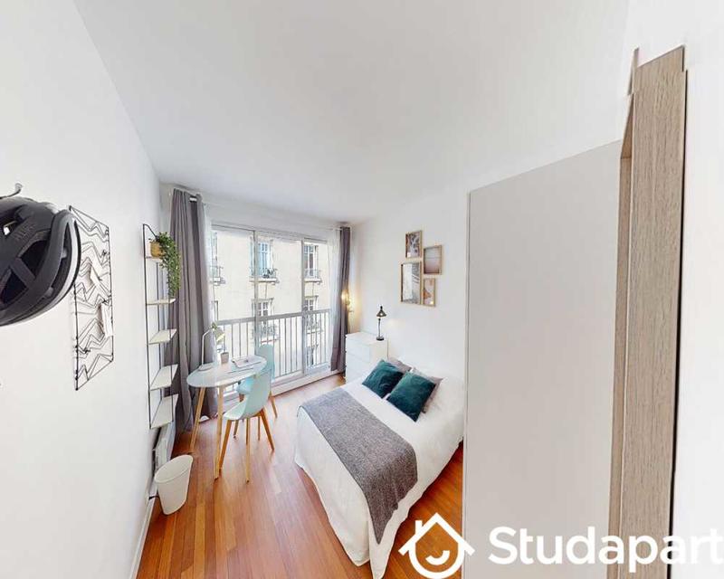 Chambre - 90 m² - 1 pièce