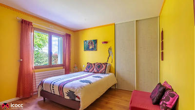 Maison - 137 m² - 6 pièces