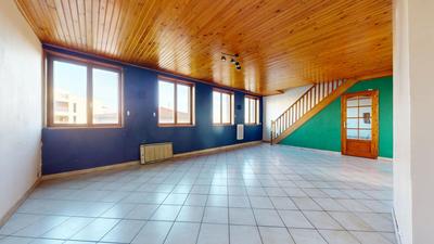 Appartement - 95 m² - 5 pièces