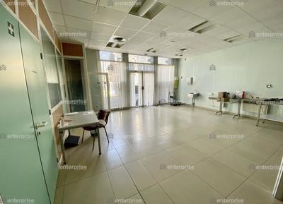 Local commercial - 210 m²