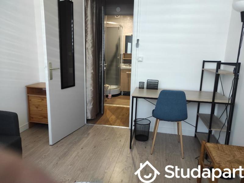 Chambre - 14 m² - 1 pièce