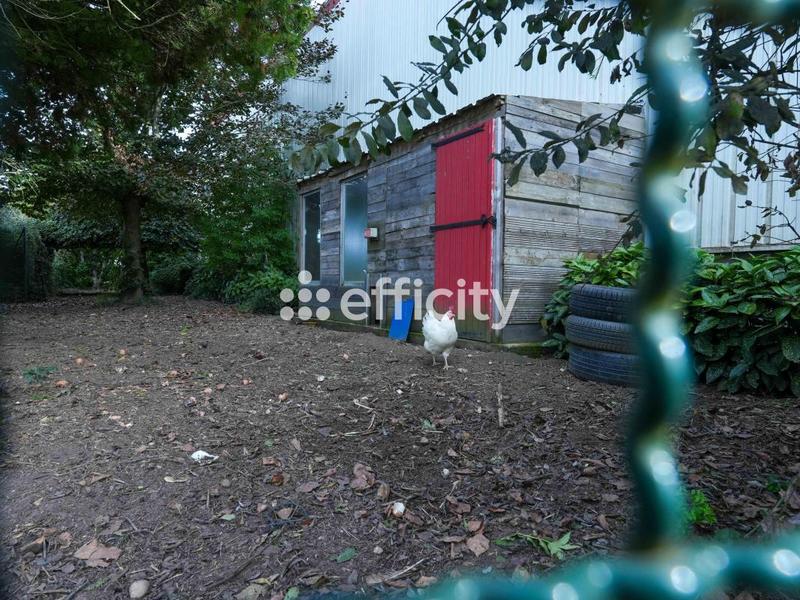 Demeure - 380 m² - 6 pièces