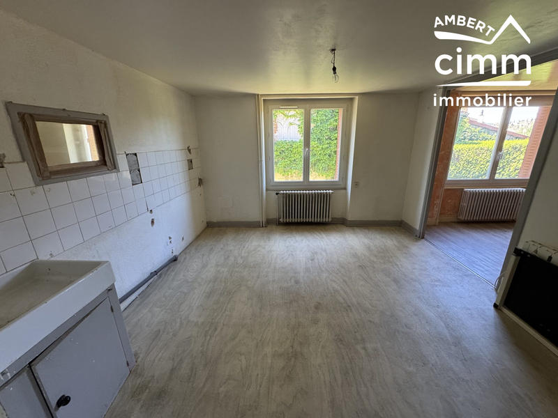 Maison - 180 m² - 12 pièces