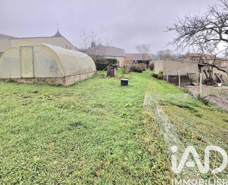 Maison - 234 m² - 8 pièces