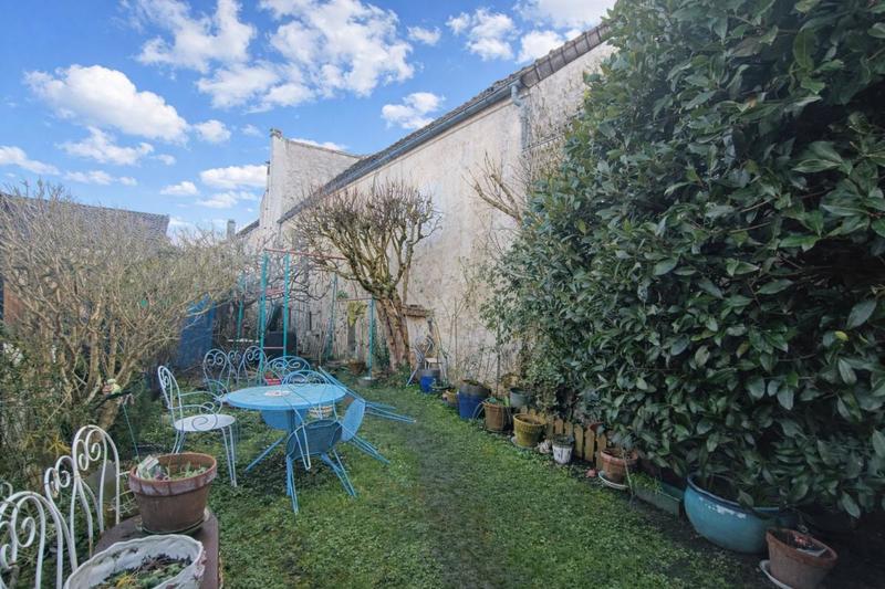 Maison - 144 m² - 4 pièces