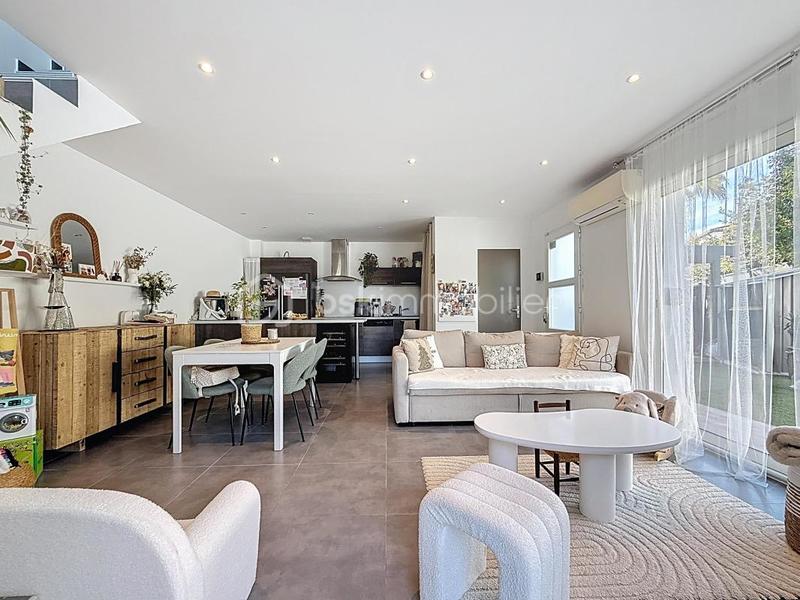 Maison - 135 m² - 6 pièces