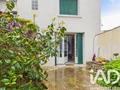 Maison - 88 m² - 4 pièces