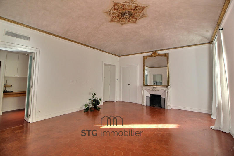 Appartement - 94 m² - 3 pièces