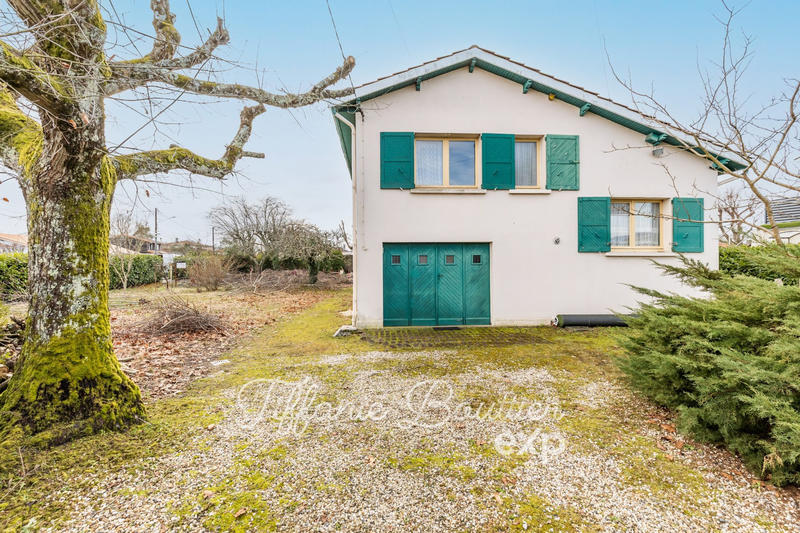 Maison traditionnelle - 93 m² - 5 pièces