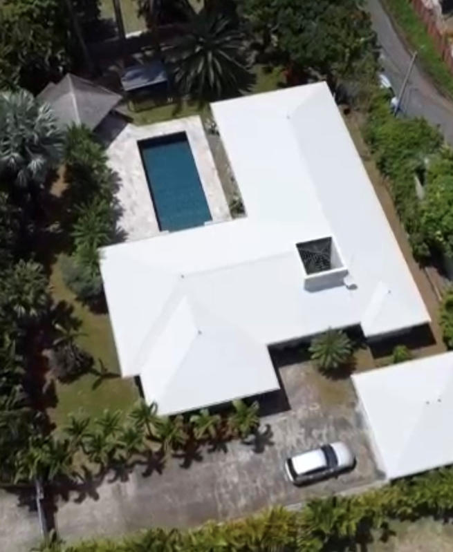 Maison - 214 m² - 6 pièces