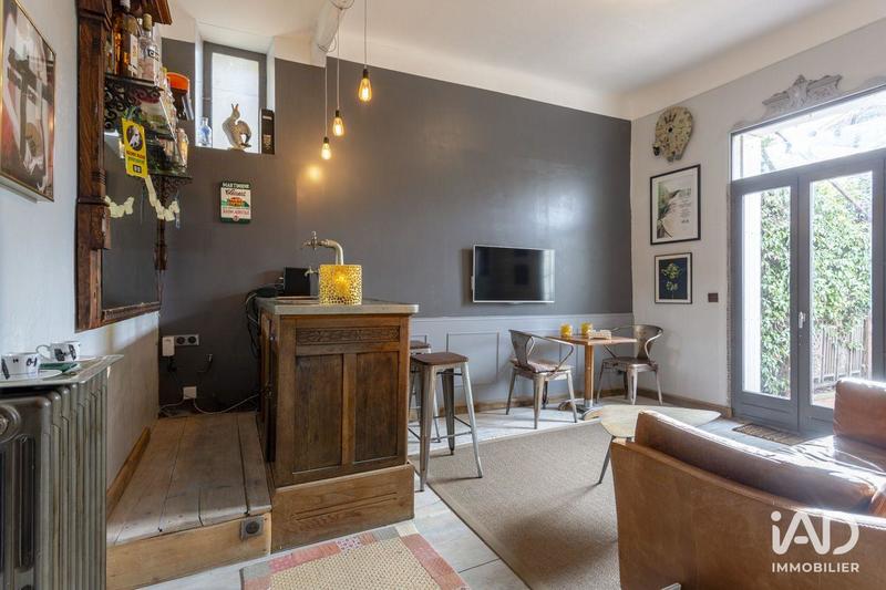 Maison - 331 m² - 8 pièces