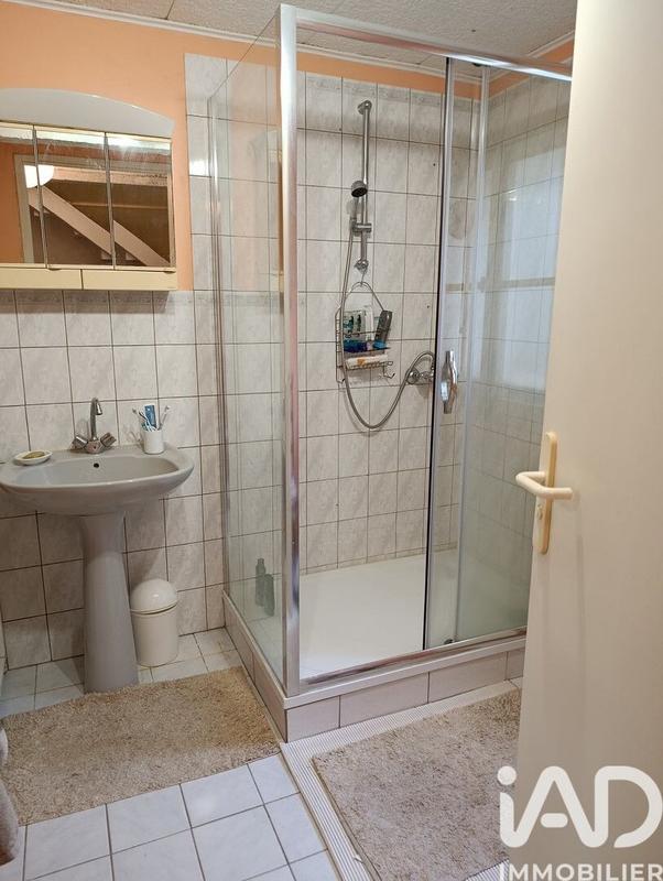 Maison - 177 m² - 8 pièces